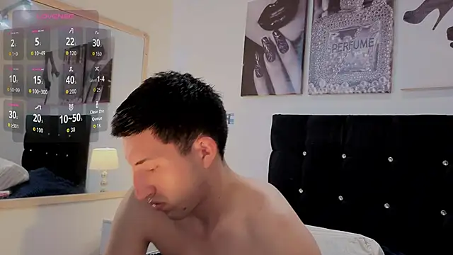 Un Sluttyy online show from 14, 3, 2026