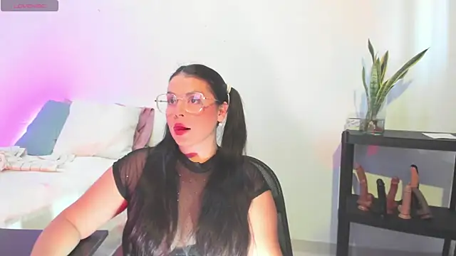  Scarlet sexxx online show from 13, 4, 2026