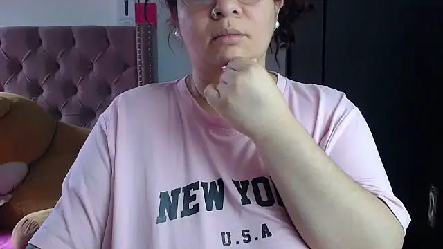 kattybbwbigboobs  online show from 21, 6, 2026