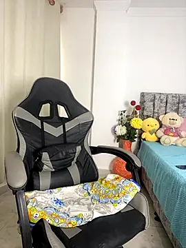  emiily pink online show from 11, 11, 2025