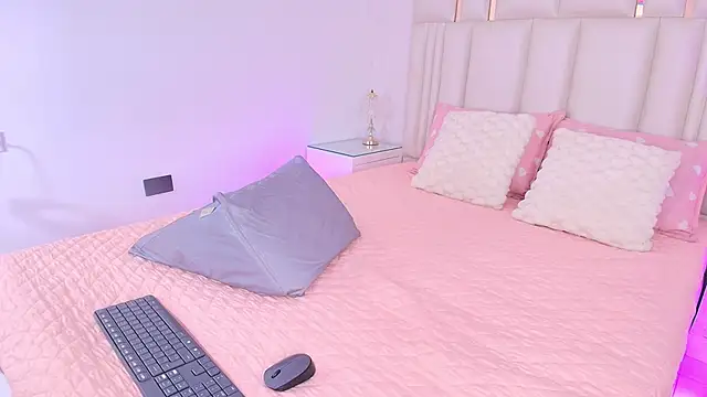 Snapshot of alanarose18 chatting on 25, 4, 2026 alanarose18 online show from 25, 4, 2026