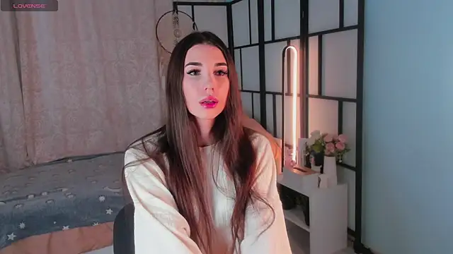 Snapshot of ShennaKoerper chatting on 26, 11, 2025 ShennaKoerper online show from 26, 11, 2025