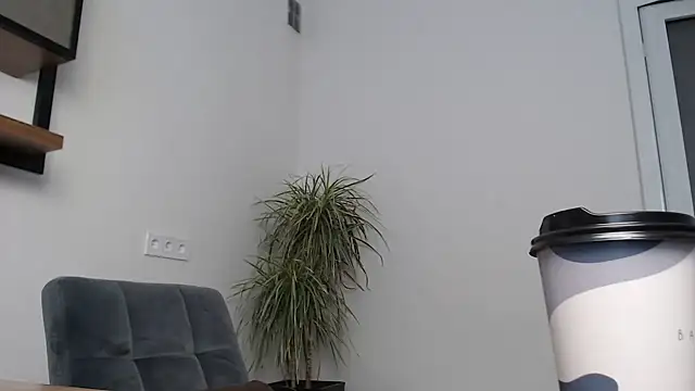 Snapshot of Veronichkaaa chatting on 12, 2, 2026 Veronichkaaa online show from 12, 2, 2026