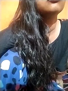 Sexy Divya   online show from 18, 4, 2026