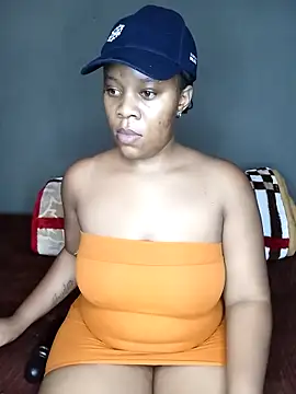 Emmylove-xr25 online show from 28, 11, 2025