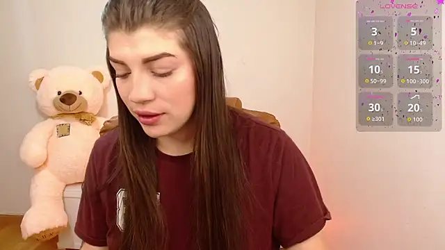 Snapshot of camy_blond chatting on 20, 12, 2025 camy blond online show from 20, 12, 2025