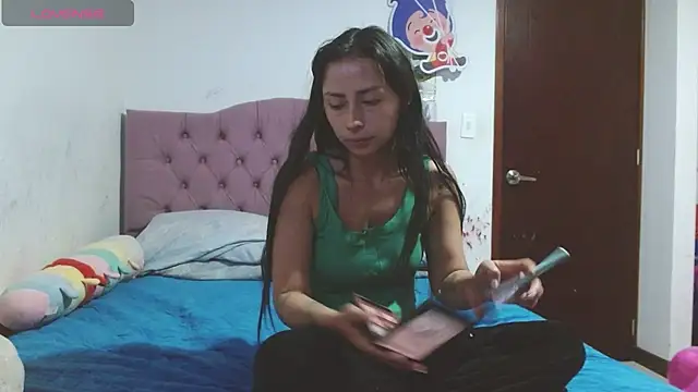 katty hottest online show from 11, 2, 2026