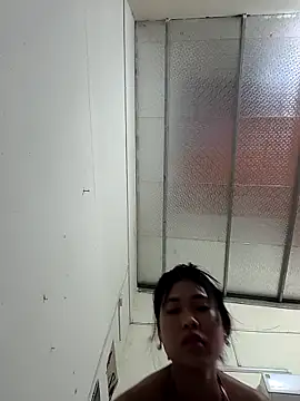 Lynly k2 online show from 28, 2, 2026