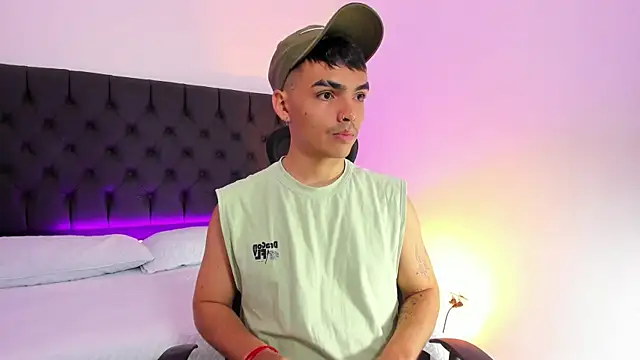 Snapshot of NicoKingg_ chatting on 19, 1, 2026 NicoKingg online show from 19, 1, 2026