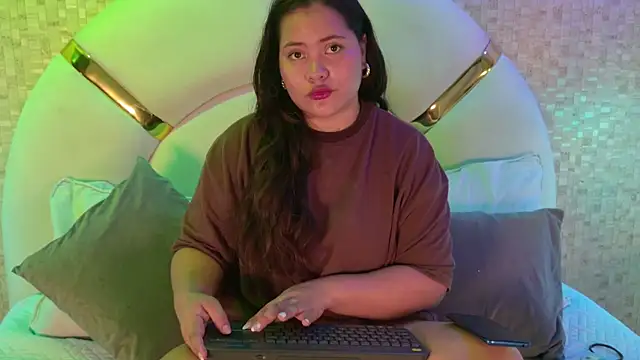 Snapshot of aria_sm chatting on 14, 12, 2025 aria sm online show from 14, 12, 2025