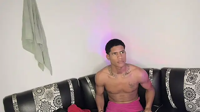 JUANBIGCOCK21CM online show from 17, 4, 2026