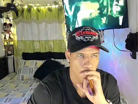 Snapshot of JUANBIGCOCK21CM chatting on 3, 7, 2026 JUANBIGCOCK21CM online show from 3, 7, 2026