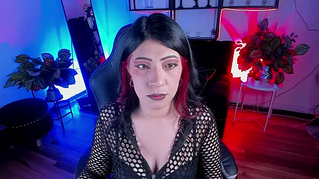 Halley Ravenn online show from 22, 7, 2026