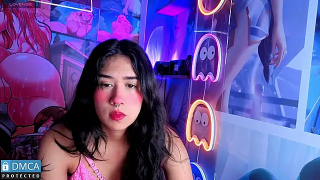 sofia sstonee  online show from 15, 12, 2025