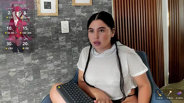 Snapshot of NikkiBotero chatting on 20, 12, 2025 NikkiBotero online show from 20, 12, 2025