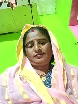 Snapshot of Quin_love143 chatting on 19, 11, 2025 Quin love143 online show from 19, 11, 2025