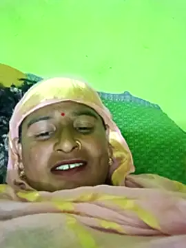 Snapshot of Quin_love143 chatting on 24, 11, 2025 Quin love143 online show from 24, 11, 2025