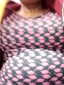 Snapshot of Quin_love143 chatting on 1, 12, 2025 Quin love143 online show from 1, 12, 2025