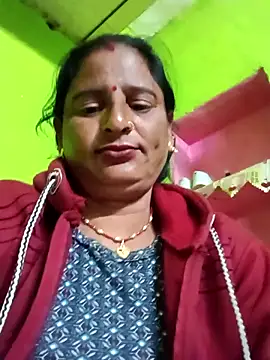 Snapshot of Quin_love143 chatting on 2, 12, 2025 Quin love143 online show from 2, 12, 2025