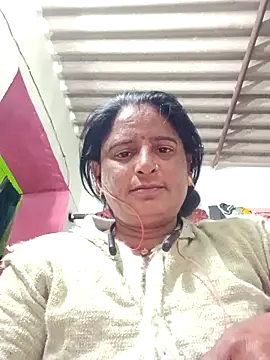 Snapshot of Quin_love143 chatting on 21, 12, 2025 Quin love143 online show from 21, 12, 2025