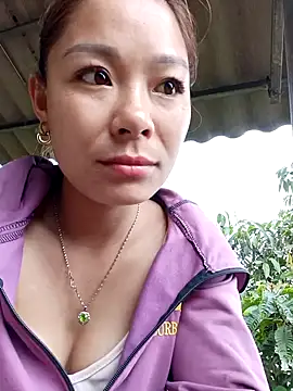 Lyla john online show from 27, 2, 2026