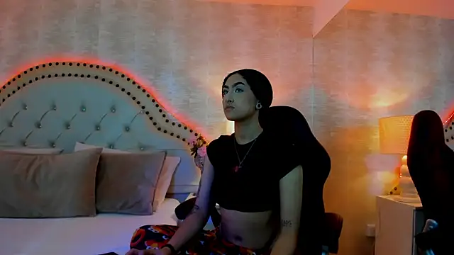 EllaEvanz online show from 2, 12, 2025