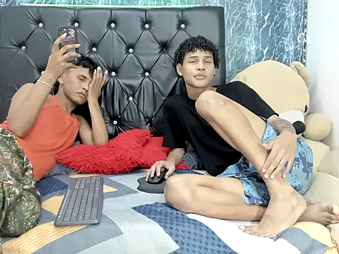 matew and nico online show from 11, 11, 2025