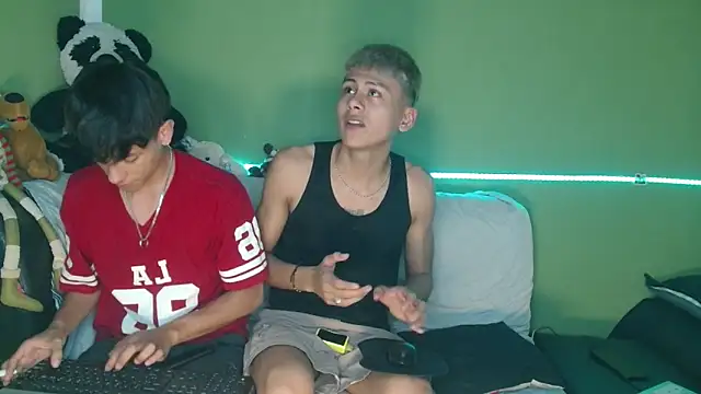 Snapshot of Kurt_williams1 chatting on 13, 12, 2025 Kurt williams1 online show from 13, 12, 2025