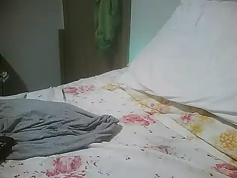 Snapshot of cabecaoegreluda chatting on 7, 4, 2026 cabecaoegreluda online show from 7, 4, 2026