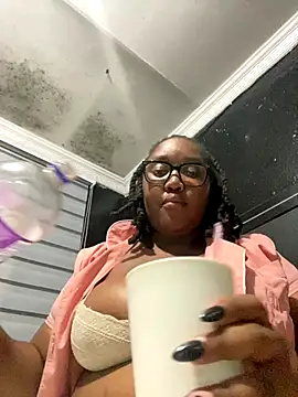 Snapshot of Your_dreadedhun chatting on 9, 11, 2025 Your dreadedhun online show from 9, 11, 2025