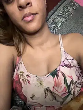 Snapshot of Your___Moonlight chatting on 23, 11, 2025 Your Moonlight online show from 23, 11, 2025