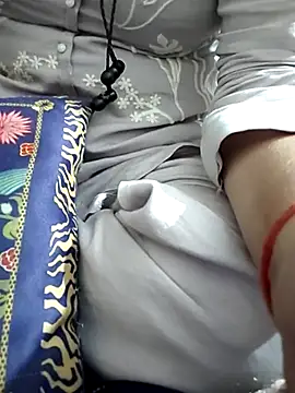 Snapshot of Mamta_185 chatting on 13, 11, 2025 Mamta 185 online show from 13, 11, 2025