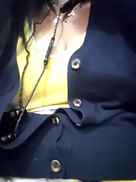 Snapshot of Mamta_185 chatting on 20, 11, 2025 Mamta 185 online show from 20, 11, 2025