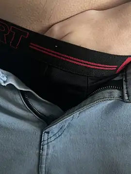 christophecamzzl online show from 17, 11, 2025