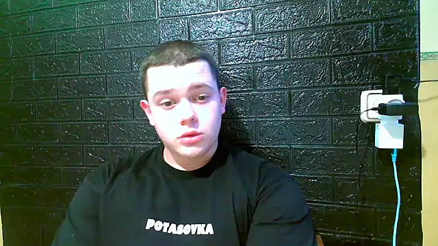 CuteButNaughty  online show from 22, 12, 2025