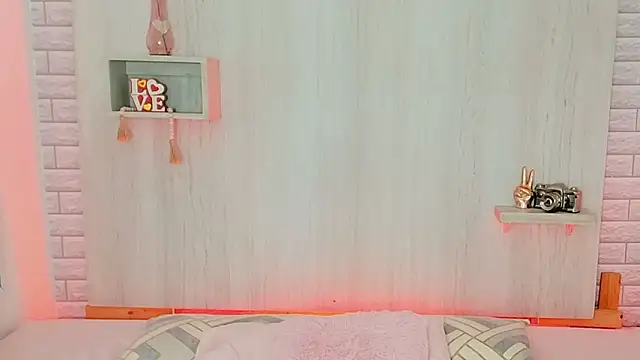 KATY LOWERY online show from 16, 3, 2026