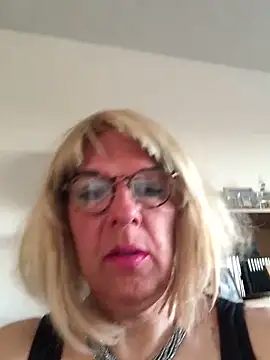 simone xdressing online show from 29, 4, 2026