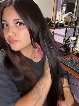 Snapshot of belenciita chatting on 3, 12, 2025 belenciita online show from 3, 12, 2025