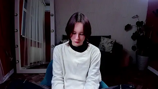 Snapshot of Annie_Way chatting on 24, 11, 2025 Annie Way online show from 24, 11, 2025