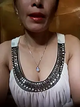 Snapshot of Soursop-op chatting on 13, 11, 2025 Soursop-op online show from 13, 11, 2025