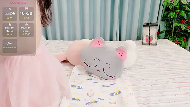 Snapshot of lunasexy_9x chatting on 14, 6, 2026 lunasexy 9x online show from 14, 6, 2026