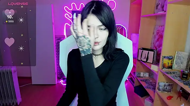 EmmaDarkk online show from 11, 11, 2025