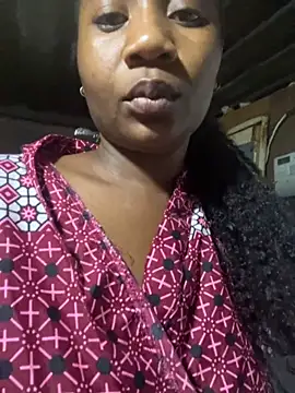 Snapshot of Berries_ chatting on 12, 11, 2025 Berries online show from 12, 11, 2025