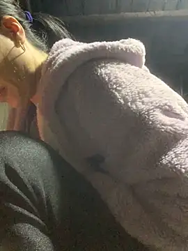 phuong cute online show from 21, 11, 2025