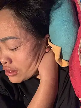 phuong cute online show from 23, 11, 2025