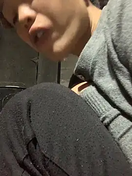 phuong cute online show from 4, 12, 2025