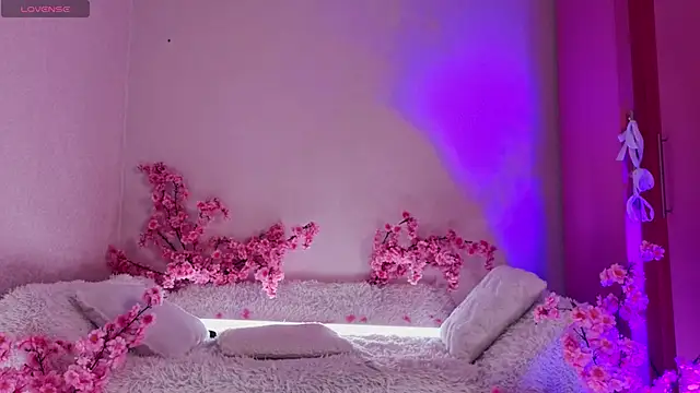 Snapshot of Kitty_gaze chatting on 24, 2, 2026 Kitty gaze online show from 24, 2, 2026