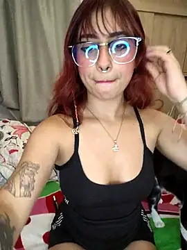 Snapshot of Sarah_Lark- chatting on 29, 11, 2025 Sarah Lark- online show from 29, 11, 2025