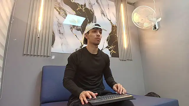 Aethon noir online show from 18, 11, 2025