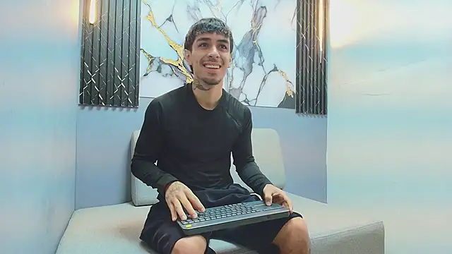 Aethon noir online show from 19, 11, 2025